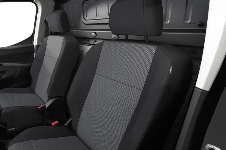 3958046 1.2 PureTech 110ps Plus [5 seat]