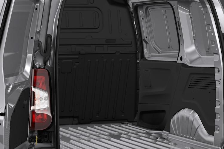 3809045 100kW 75kWh Van Enterprise Auto